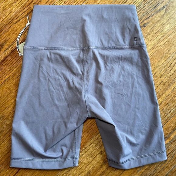 Everlane The Perform Bike Short Size Small - Picture 5 of 7